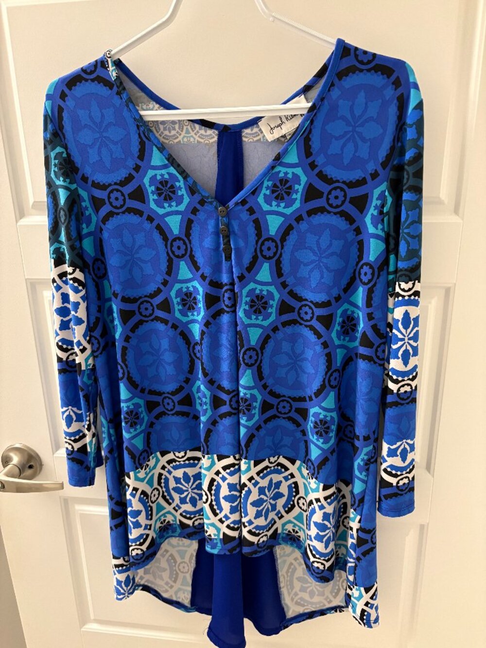Joseph Ribkoff top multi colour Size 12 Can/US